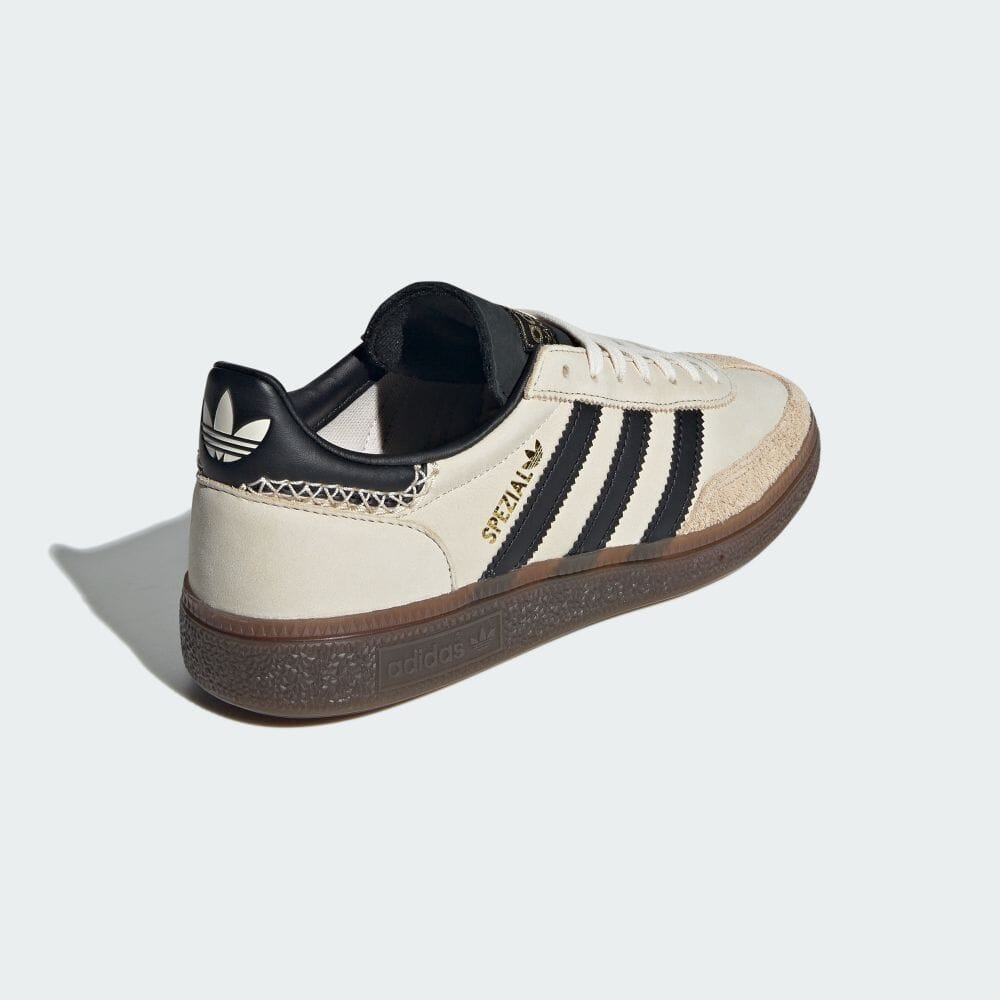 【国内 12/29 発売】adidas Originals HANDBALL SPEZIAL “Wonder White/Core Black/Magic Beige” (アディダス オリジナルス ハンドボール スペツィアル “ワンダーホワイト/コアブラック/マジックベージュ”) [IE3698]