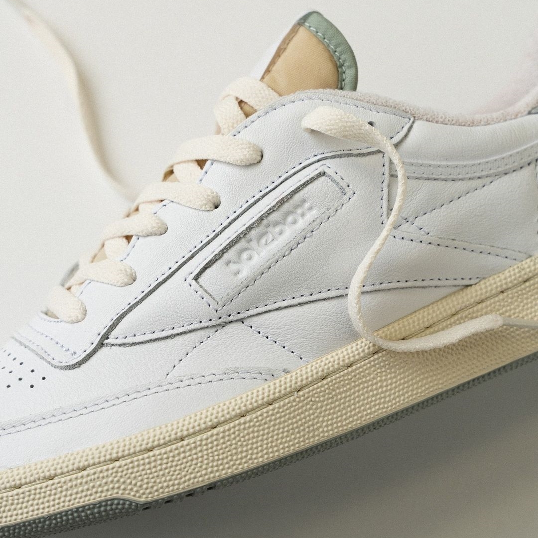 海外 12/9 発売！solebox × REEBOK CLUB C 85 VINTAGE “White/Pantone” (ソールボックス リーボック クラブ C ビンテージ) [100073104]