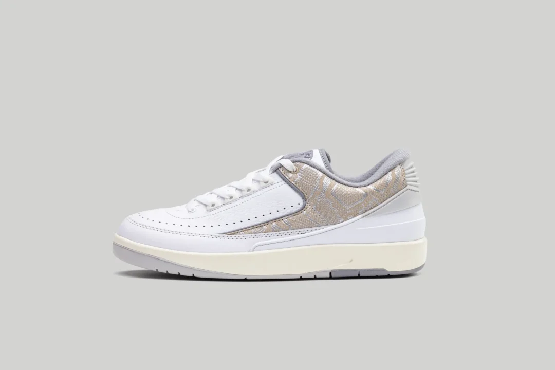 【国内 2/7 発売】ナイキ エア ジョーダン 2 レトロ ロー “パイソン” (NIKE AIR JORDAN 2 RETRO LOW “Python”) [DV9956-100]