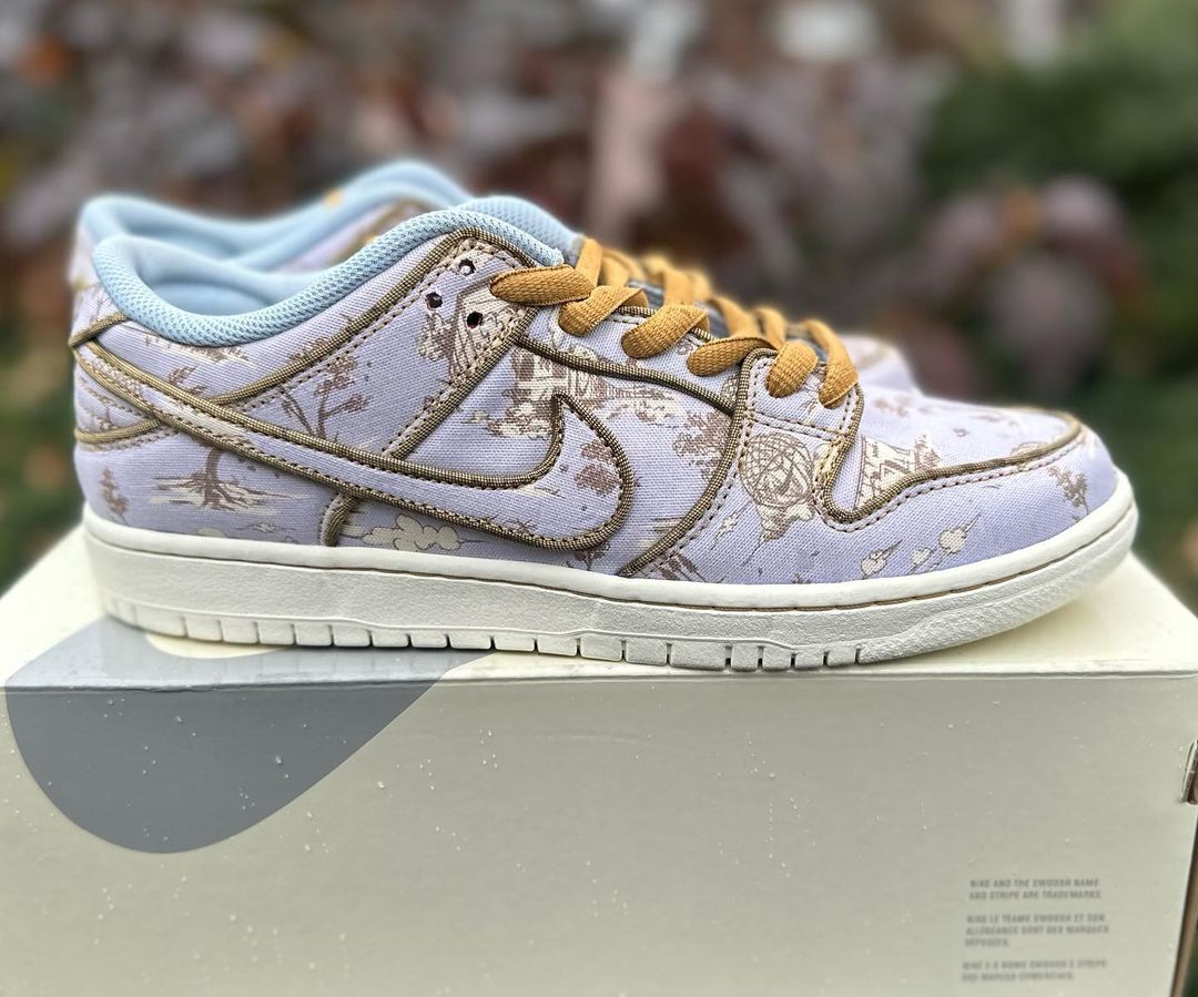 【2024年 5/17 発売】NIKE SB DUNK LOW PRO PREMIUM “Football Grey/Coconut Milk” (ナイキ エスビー ダンク ロー プロ プレミアム “フットボールグレー/ココナッツミルク”) [FN5880-001]