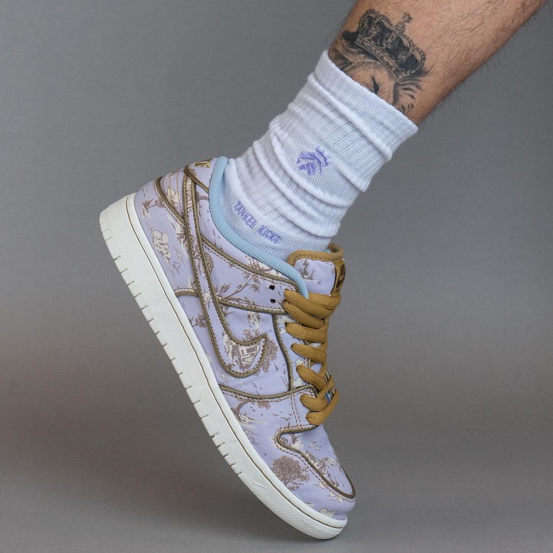 【2024年 5/17 発売】NIKE SB DUNK LOW PRO PREMIUM “Football Grey/Coconut Milk” (ナイキ エスビー ダンク ロー プロ プレミアム “フットボールグレー/ココナッツミルク”) [FN5880-001]