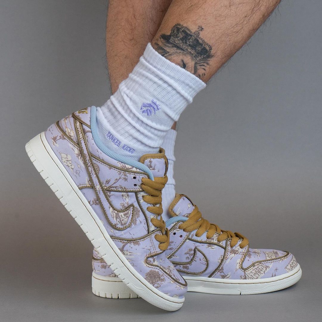 【2024年 5/17 発売】NIKE SB DUNK LOW PRO PREMIUM “Football Grey/Coconut Milk” (ナイキ エスビー ダンク ロー プロ プレミアム “フットボールグレー/ココナッツミルク”) [FN5880-001]