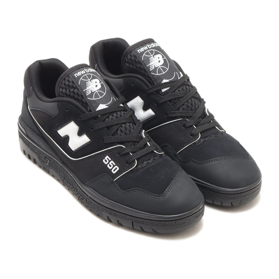 国内 12/23 発売】atmos × New Balance BB550 ATM “Black/White ...