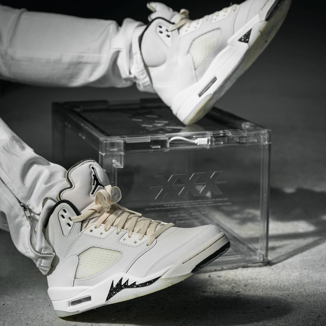 【2024年 9/28 発売予定】ナイキ エア ジョーダン 5 レトロ “ホワイト/ブラック” (NIKE AIR JORDAN 5 RETRO “White/Black”) [DD0587-110]