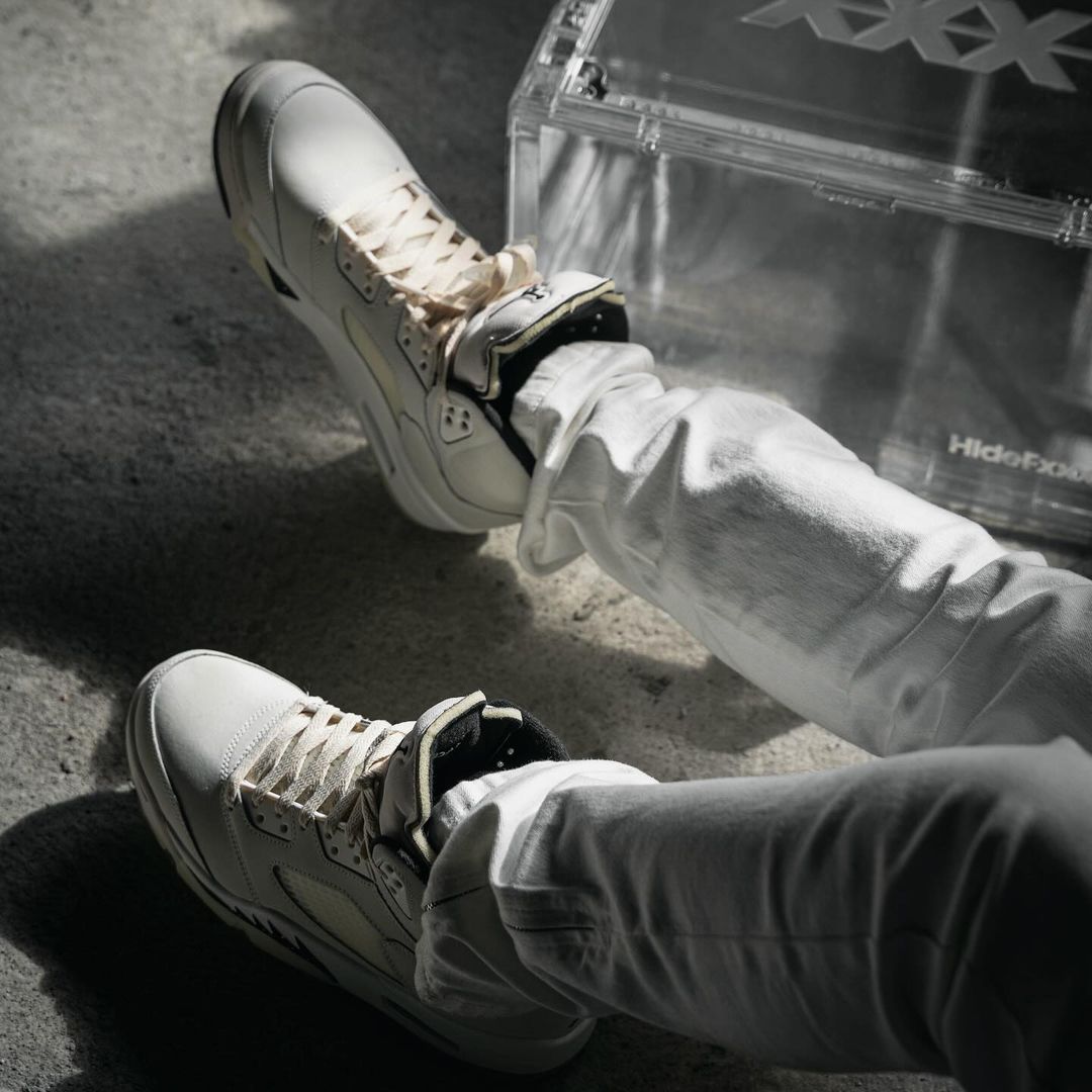【2024年 8/10 発売】ナイキ エア ジョーダン 5 レトロ “ホワイト/ブラック” (NIKE AIR JORDAN 5 RETRO “White/Black”) [DD0587-110]