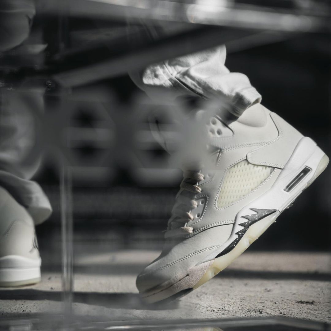 【2024年 9/28 発売予定】ナイキ エア ジョーダン 5 レトロ “ホワイト/ブラック” (NIKE AIR JORDAN 5 RETRO “White/Black”) [DD0587-110]