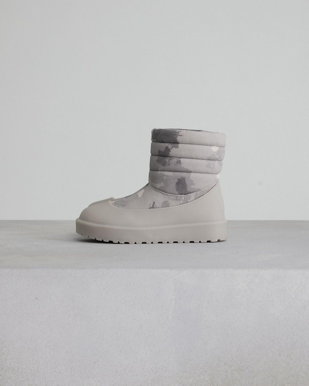 UGG × STAMPD Classic Pull Onが12/16 発売 (アグ スタンプド “クラシック プル オン”)