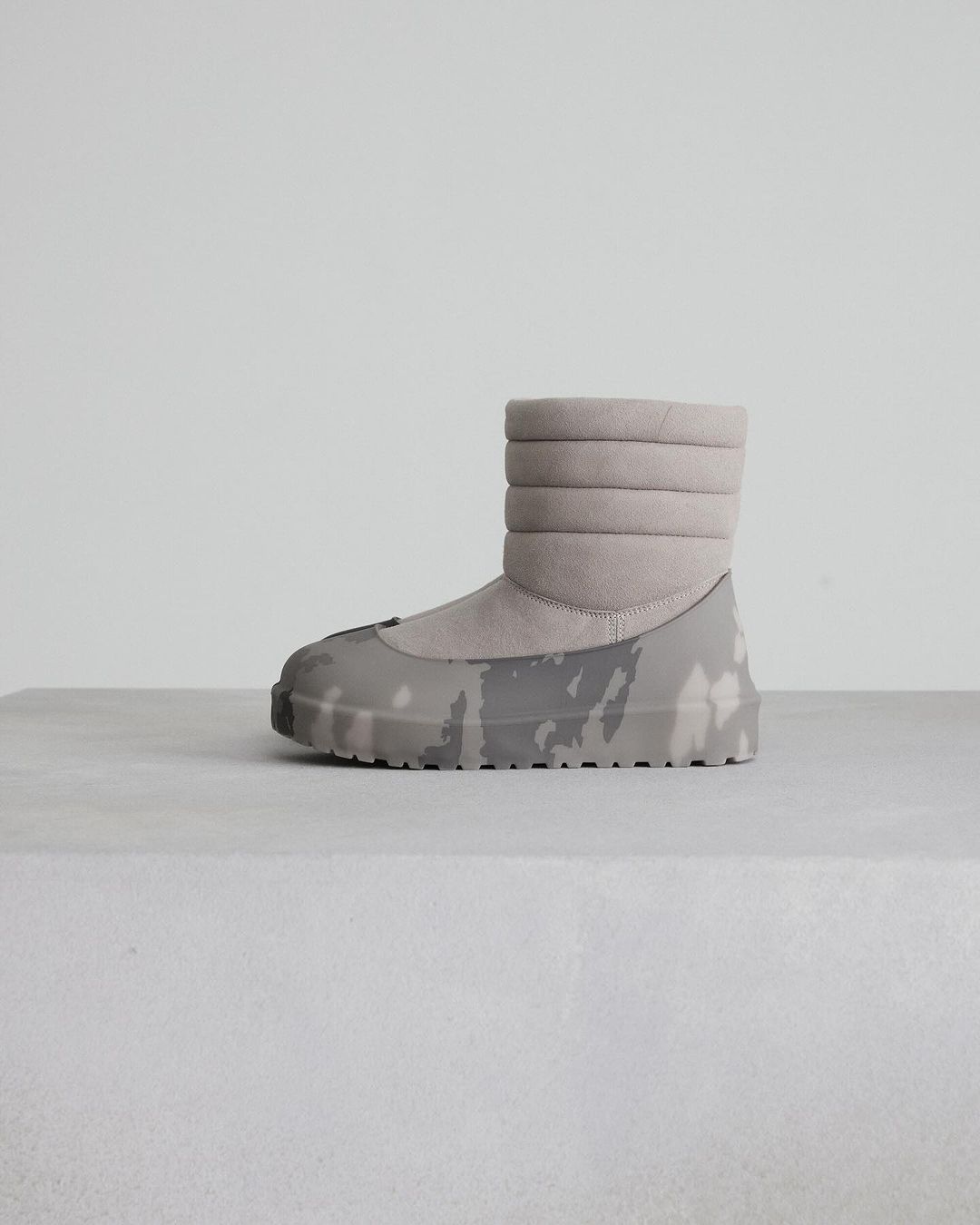 UGG × STAMPD Classic Pull Onが12/16 発売 (アグ スタンプド “クラシック プル オン”)