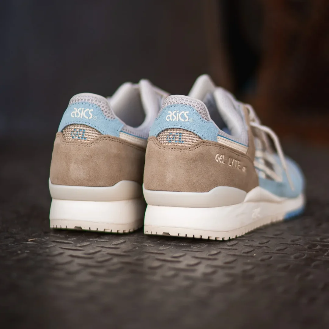 海外発売！ASICS GEL-LYTE 3 “SMOKE GREY/CREAM” (アシックス ゲルライト 3)