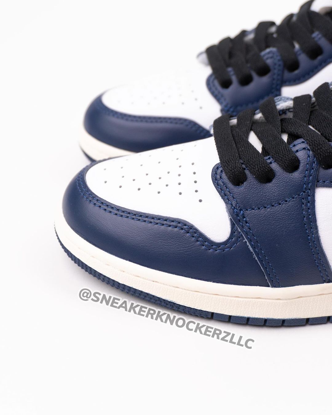 【2024年 9/14 発売】ナイキ エア ジョーダン 1 レトロ ハイ OG “ミッドナイトネイビー” (NIKE AIR JORDAN 1 RETRO HIGH OG “Midnight Navy”) [DZ5485-401]