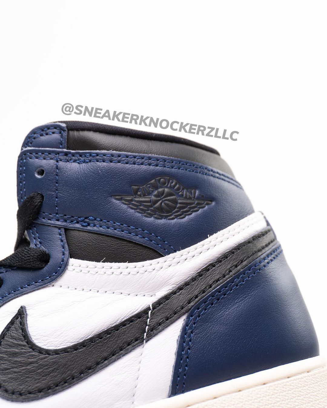 【2024年 9/14 発売】ナイキ エア ジョーダン 1 レトロ ハイ OG “ミッドナイトネイビー” (NIKE AIR JORDAN 1 RETRO HIGH OG “Midnight Navy”) [DZ5485-401]