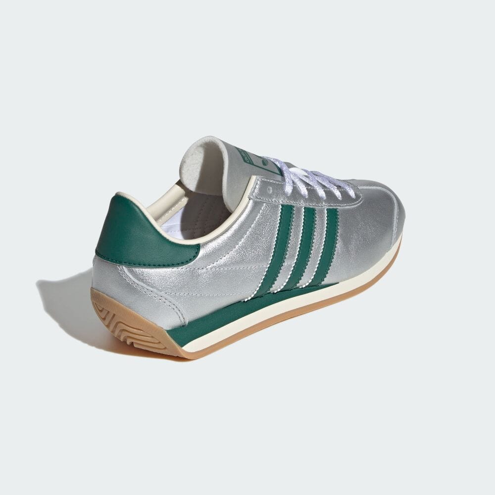 【2024年 リストック】adidas Originals COUNTRY OG “Silver Metallic/College Green” (アディダス オリジナルス カントリー OG “シルバーメタリック/カレッジグリーン”) [IE8412]