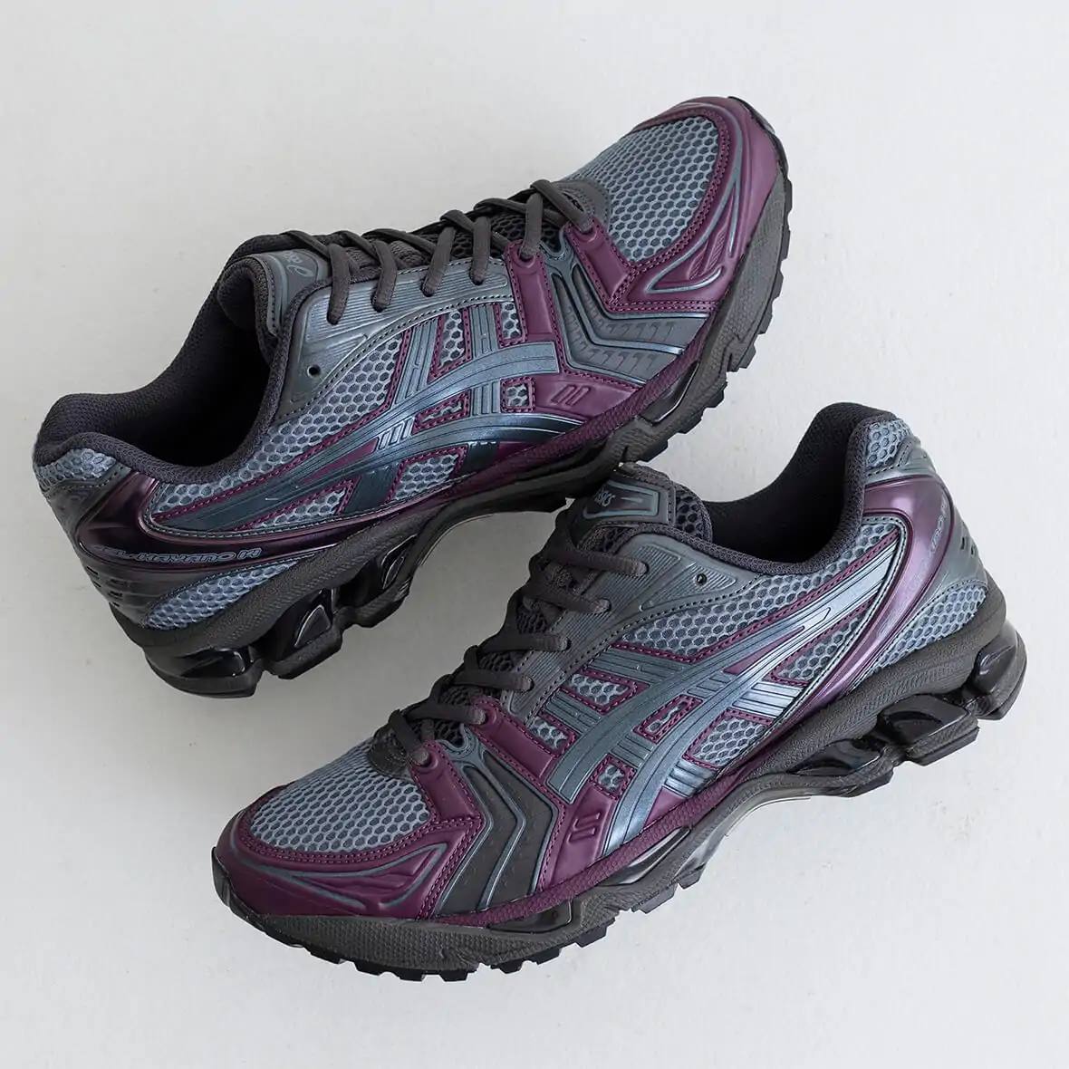 【2024年 1/13 発売】atmos × ASICS GEL-KAYANO 14 “GREY/PURPLE” (アトモス アシックス ゲルカヤノ) [1203A510.020]