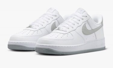 【国内 12/13 発売】ナイキ エア フォース 1 ロー “ホワイト/ライトスモークグレー” (NIKE AIR FORCE 1 LOW “White/Light Smoke Grey”) [FJ4146-100]