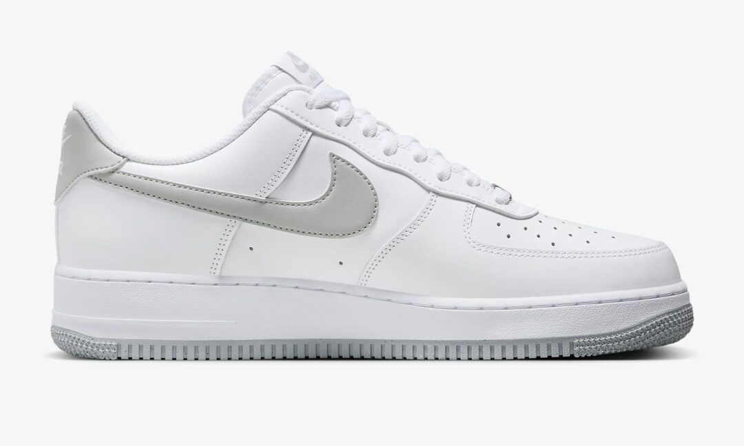 【国内 12/13 発売】ナイキ エア フォース 1 ロー “ホワイト/ライトスモークグレー” (NIKE AIR FORCE 1 LOW “White/Light Smoke Grey”) [FJ4146-100]