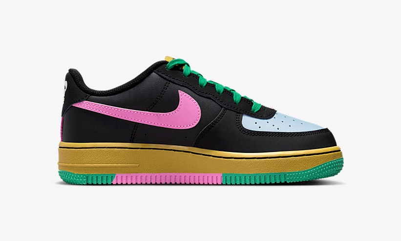 海外発売！ナイキ GS エア フォース 1 07 ロー 2 “ブラック/サミットホワイト/ライトアーモリーブルー” (NIKE GS AIR FORCE 1 07 LOW 2 “Black/Summit White/Light Armory Blue”) [FJ3288-001]