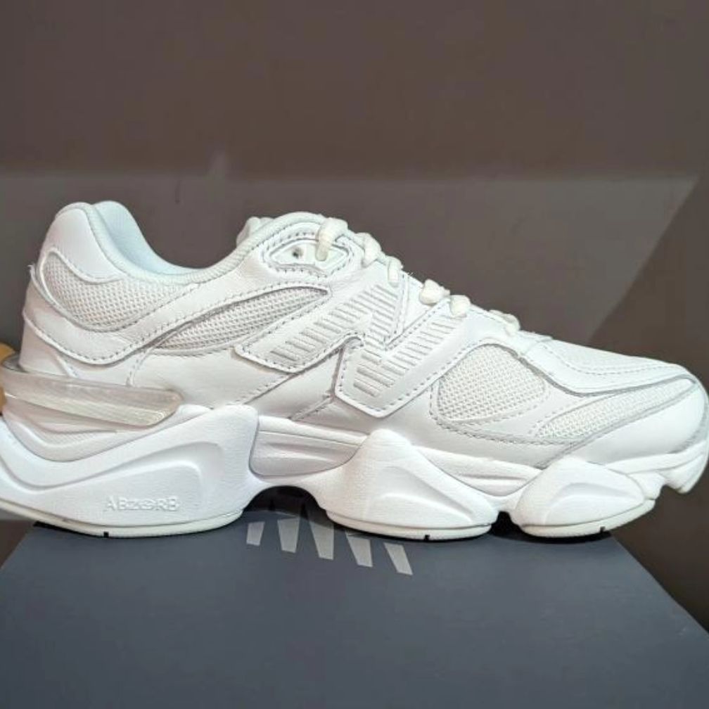 海外発売！New Balance U9060 NRJ “Triple White” (ニューバランス) [U9060NRJ]