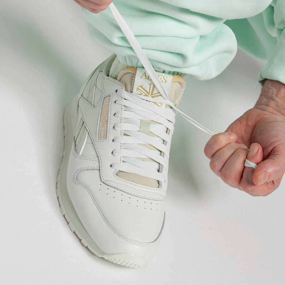 【国内 1/24 発売】Aries × REEBOK CLASSIC LEATHER “OPAL GLOW” (アリーズ リーボック クラシックレザー “オパールグロー”) [100201988]