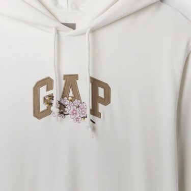 サクラロゴを使用したGAP “SAKURA” COLLECTIONが発売 (ギャップ 桜)