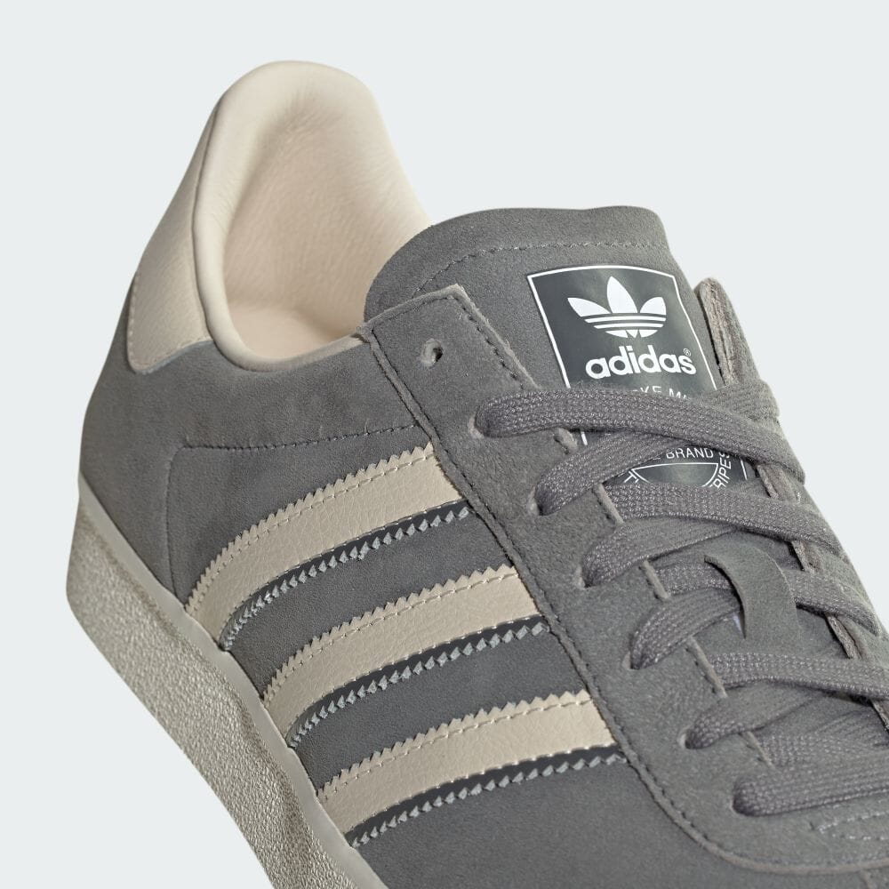 【国内 1/15 発売】adidas Originals GAZELLE 85 “Grey Three/White” (アディダス オリジナルス ガゼル 85 “グレースリー/ワンダーホワイト”) [IG1353]