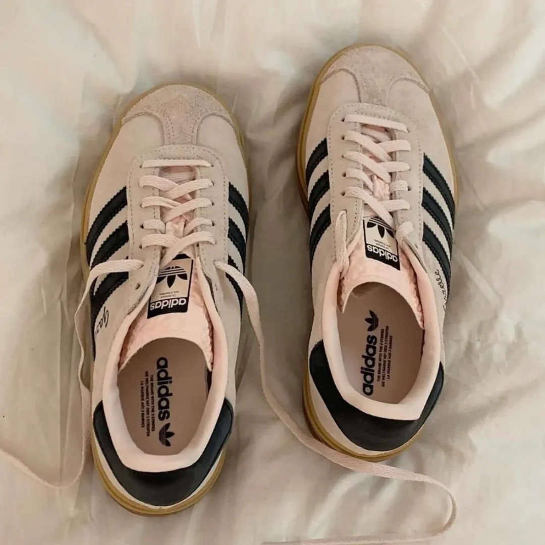 【2024年 3/1 発売】adidas Originals WMNS GAZELLE BOLD “Wonder Quartz” (アディダス オリジナルス ウィメンズ ガゼル ボールド “ワンダークォーツ”) [IE0429]