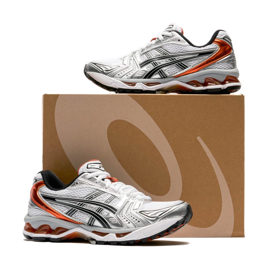 【2024年 3/1 発売】ASICS GEL-KAYANO 14 “WHITE/PIQUANT ORANGE/MALACHITE GREEN” (アシックス ゲルカヤノ 14) [1201A019.109/1201A019.110]