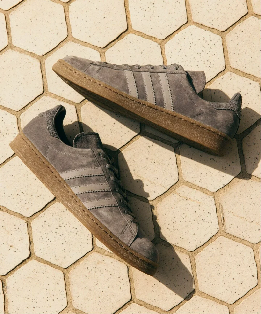 【2024年 4/27 発売】JOURNAL STANDARD × adidas Originals CAMPUS 80s “Light Grey” (ジャーナルスタンダード アディダス オリジナルス キャンパス “ライトグレー”) [IH0385/IX6434/IX6435]