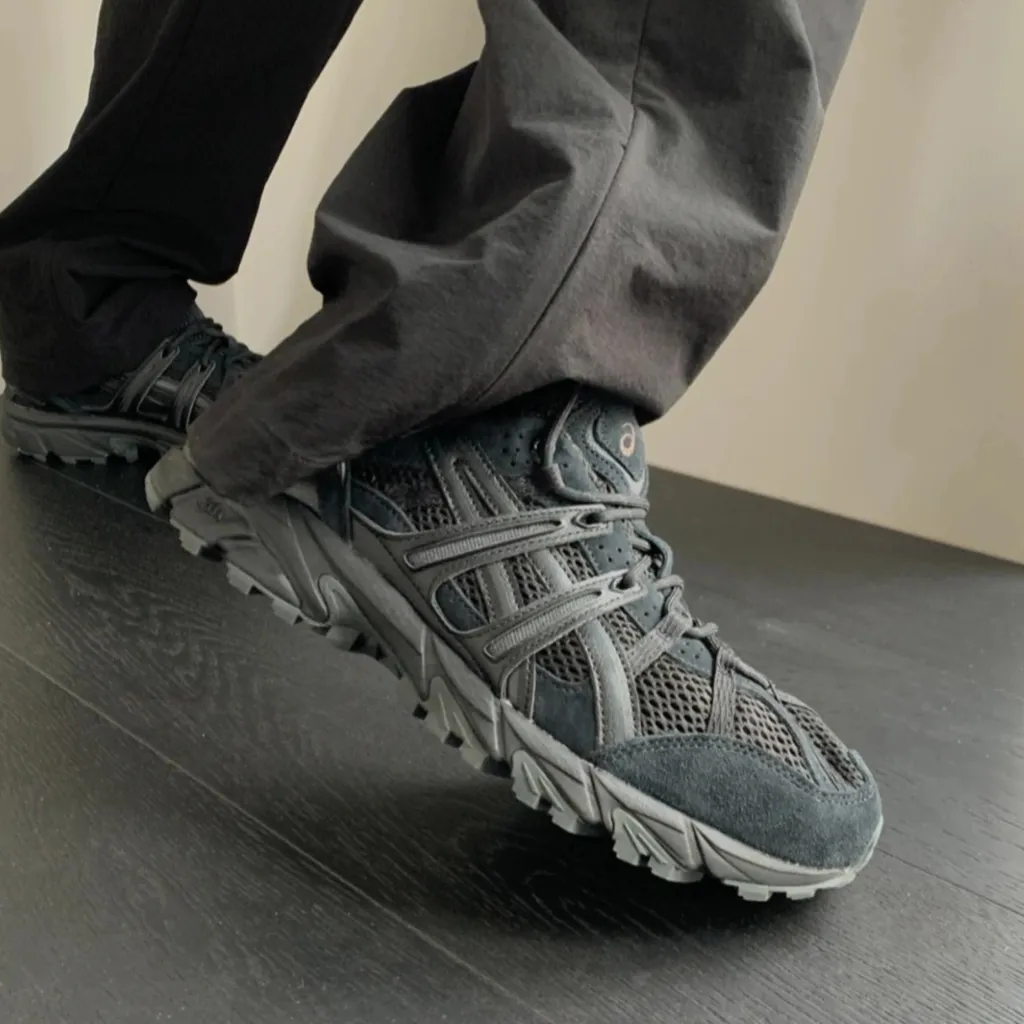 【国内 2/8 発売】ASICS GEL-SONOMA 15-50 “Triple Black” (アシックス ゲルソノマ "トリプルブラック") [1201A438.001]