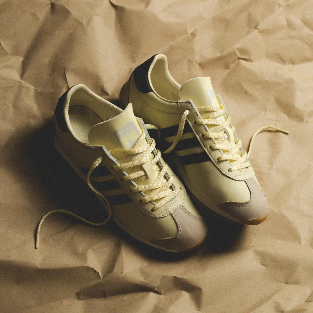 【2024年 3/1 発売】adidas Originals COUNTRY OG “Sand/Earth Strata/Wonder Beige” (アディダス オリジナルス カントリー OG “サンド/アース/ベージュ”) [IE8611]