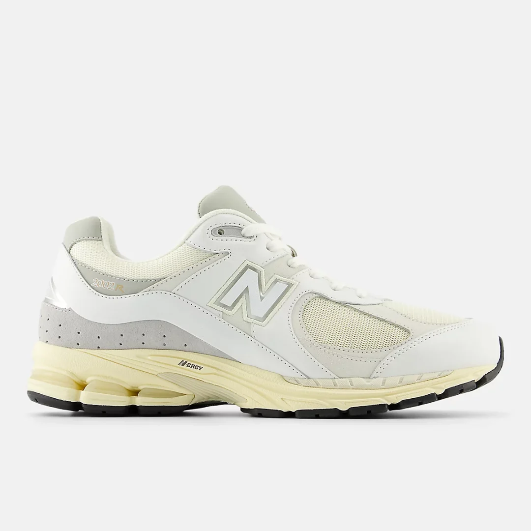 【2024年 2/9 発売】New Balance M2002 RIA “White/Gold Metallic” (ニューバランス) [M2002RIA]