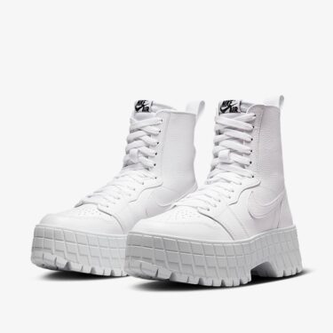 【2024年 5/1 発売】NIKE WMNS AIR JORDAN 1 HIGH BROOKLYN “Triple White” (ナイキ ウィメンズ ナイキ エア ジョーダン 1 ハイ ブルックリン “トリプルブラック”) [FJ5737-111]