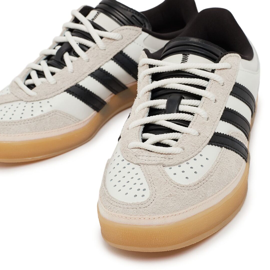 【2024年 発売予定】BAD BUNNY × adidas Originals GAZELLE INDOOR (バッドバニー アディダス オリジナルス ガゼル インドア) [IF9735]