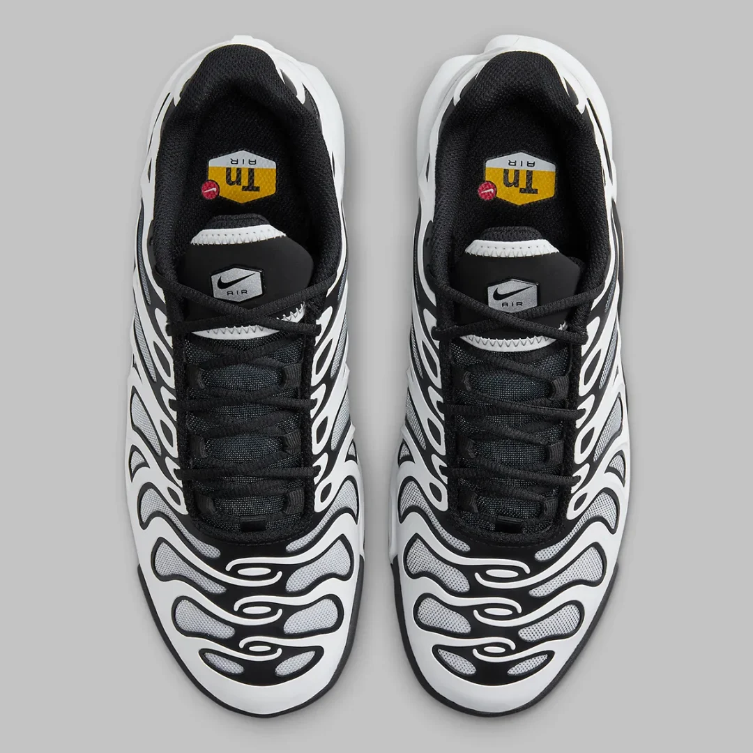 【2024年 4/18 発売】NIKE AIR MAX PLUS DRIFT “White/Metallic Silver/Black” (ナイキ エア マックス プラス ドリフト “ホワイト/メタリックシルバー/ブラック”) [FD4290-101]