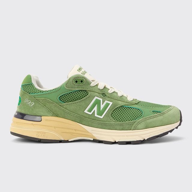 【2024年 5/2 発売】New Balance U993 GW “Chive/Sea Salt” Made in USA (ニューバランス メイドインUSA) [U993GW]