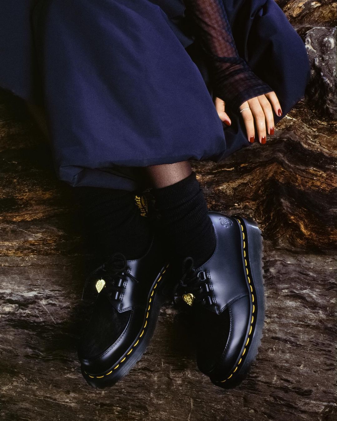 【2024年 2/29、3/1 発売】Dr. Martens x Girls Don’t Cry コラボレーション (ドクターマーチン ガールズ ドント クライ)