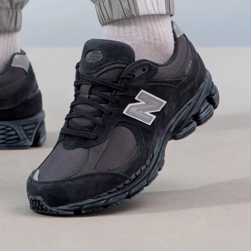 【海外発売】New Balance M2002 RBV “Black” (ニューバランス) [M2002RBV]