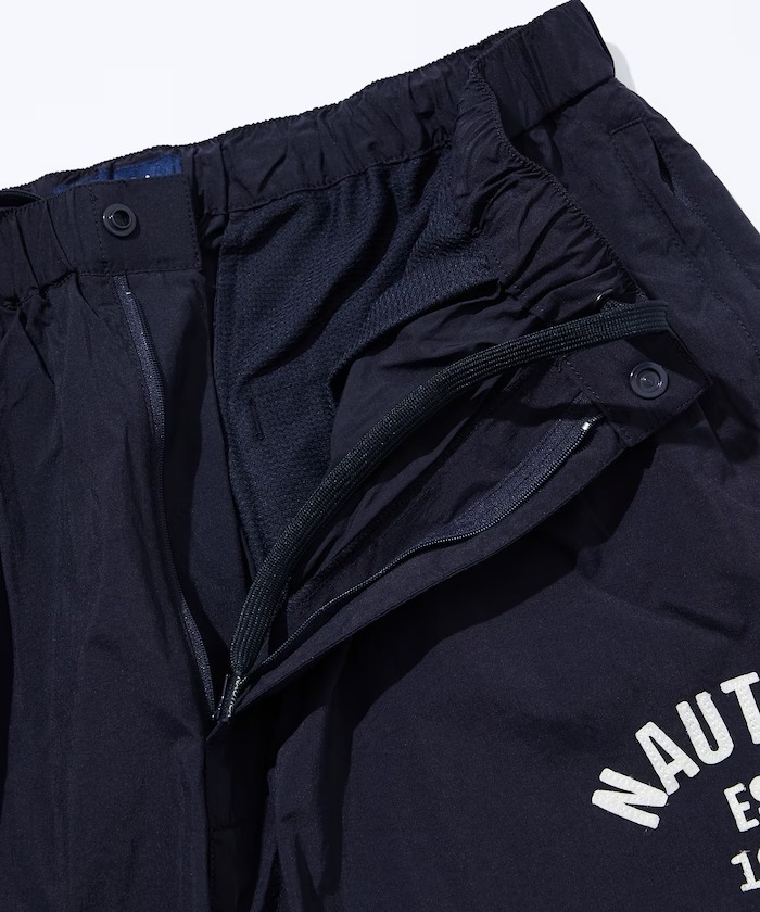 NAUTICA “Light weight Nylon Track Pants” (ノーティカ “軽量 ナイロン トラック パンツ”)