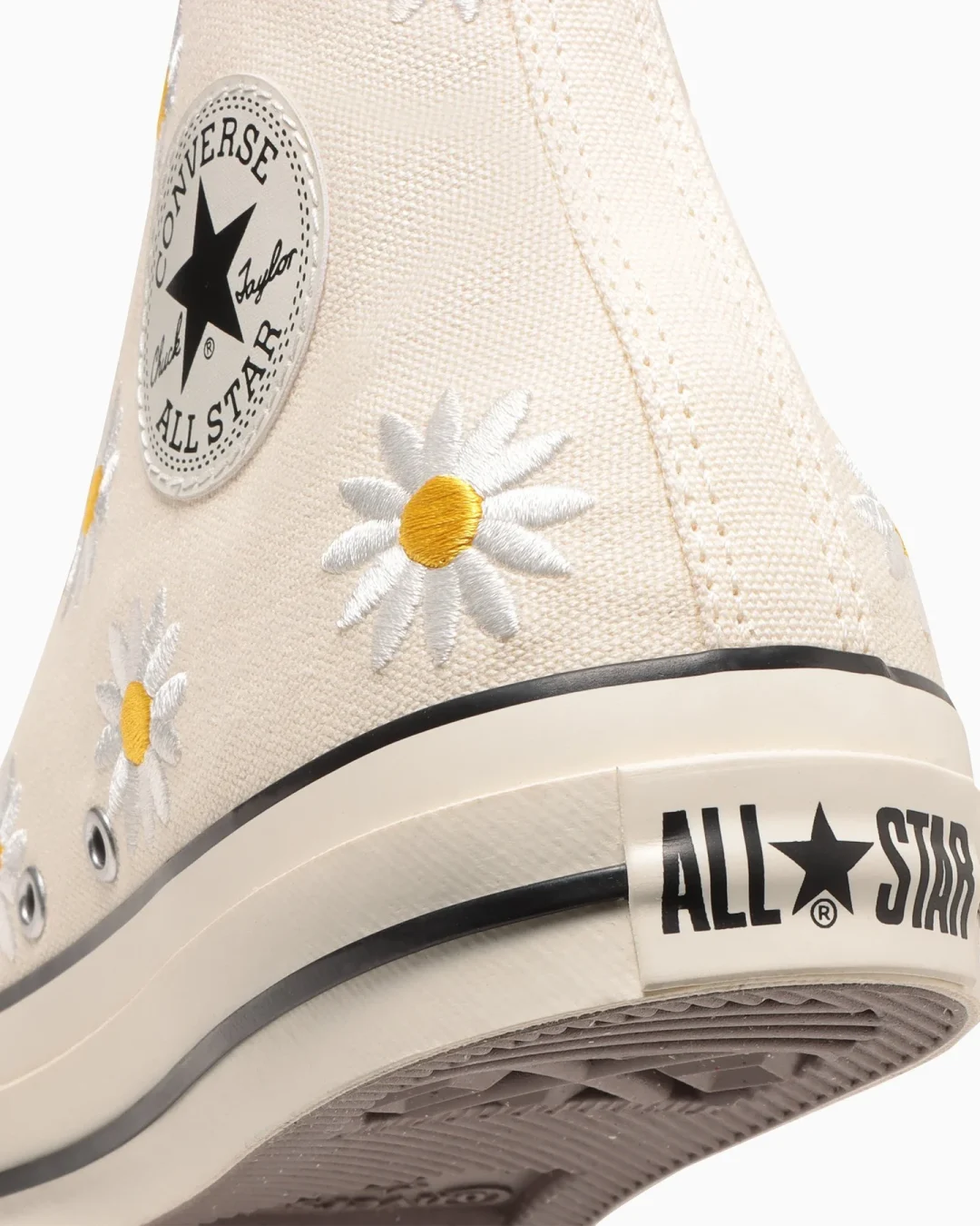 【2024年 3/8 発売】デイジーの刺繍を施した CONVERSE ALL STAR (R) DAISYFLOWER HI (コンバース オールスター デイジーフラワー)