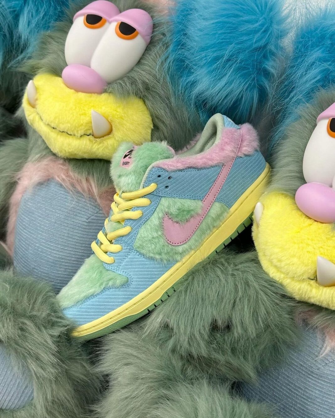 【国内 2024年 9/20 発売】VERDY × NIKE SB DUNK LOW “Visty” (ヴェルディ ナイキ SB ダンク ロー “ヴィスティ”) [FN6040-400]