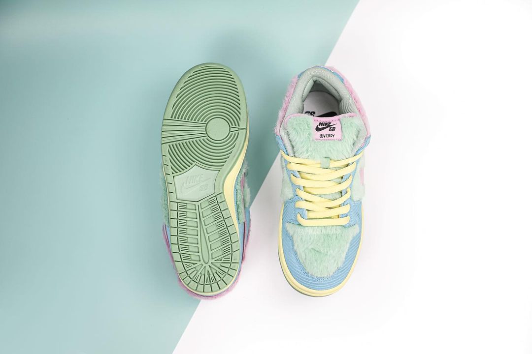 【国内 2024年 9/20 発売】VERDY × NIKE SB DUNK LOW “Visty” (ヴェルディ ナイキ SB ダンク ロー “ヴィスティ”) [FN6040-400]