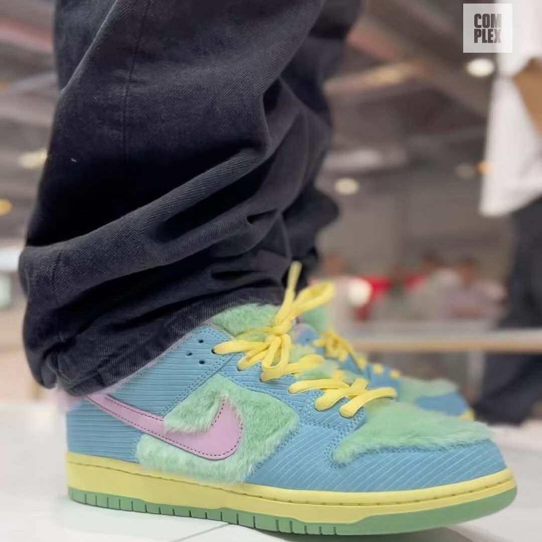 【2024年 夏 発売予定】VERDY × NIKE SB DUNK LOW “Visty” (ヴェルディ ナイキ SB ダンク ロー “ヴィスティ”) [FN6040-400]