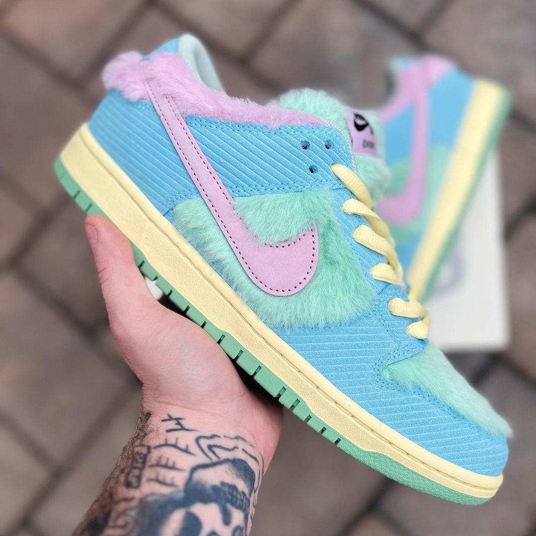 【2024年 夏 発売予定】VERDY × NIKE SB DUNK LOW “Visty” (ヴェルディ ナイキ SB ダンク ロー “ヴィスティ”) [FN6040-400]