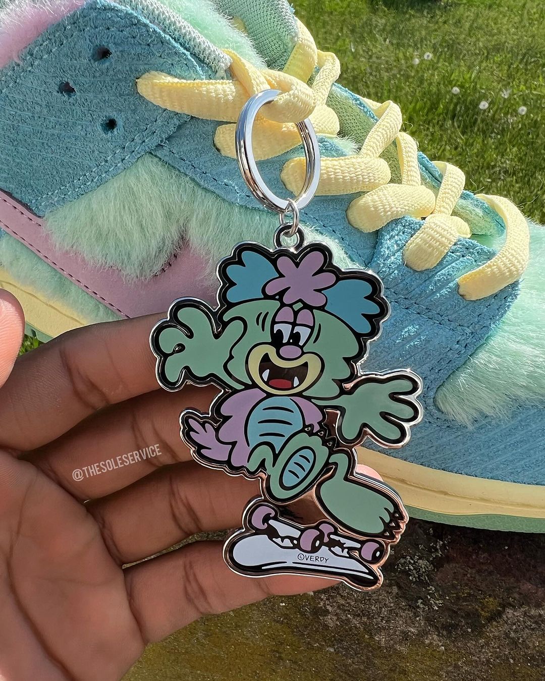【国内 2024年 9/20 発売】VERDY × NIKE SB DUNK LOW “Visty” (ヴェルディ ナイキ SB ダンク ロー “ヴィスティ”) [FN6040-400]