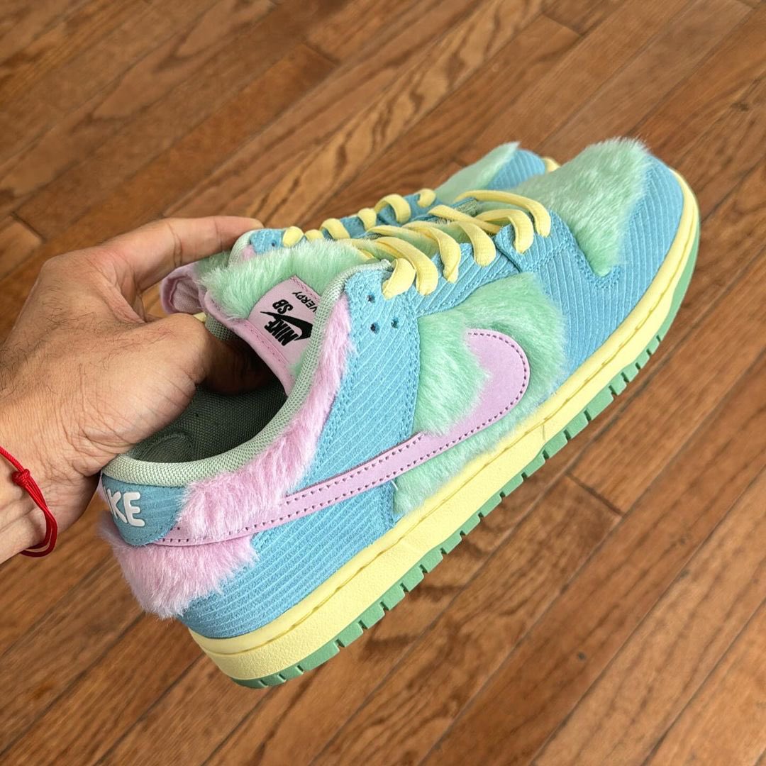 【国内 2024年 9/20 発売】VERDY × NIKE SB DUNK LOW “Visty” (ヴェルディ ナイキ SB ダンク ロー “ヴィスティ”) [FN6040-400]