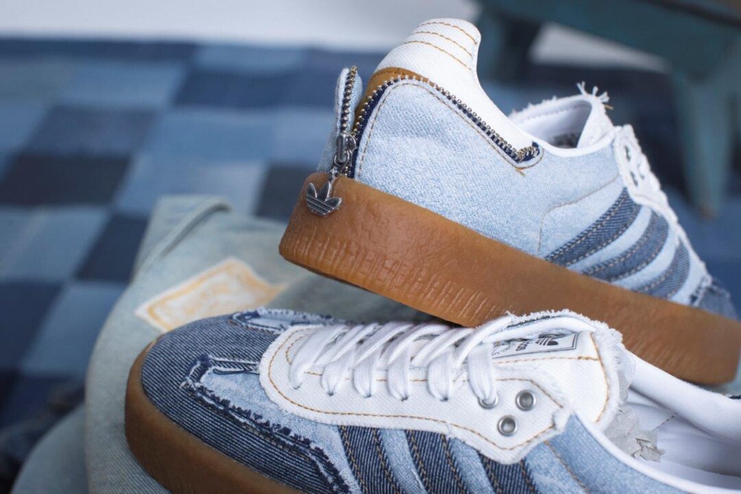 【2024年 4/13 発売】atmos × adidas Originals SAMBAE “Stacked Denim” (アトモス アディダス オリジナルス サンベイ “スタックドデニム”) [II0001]