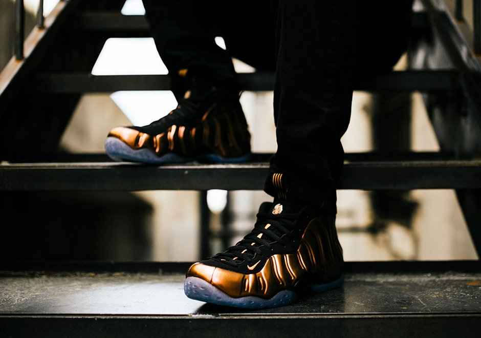 【国内 2024年 12/4 復刻】ナイキ エア フォームポジット ワン “ブラック/メタリックカッパー” (NIKE AIR FOAMPOSITE ONE “Black/Metallic Copper”) [FZ9902-001]