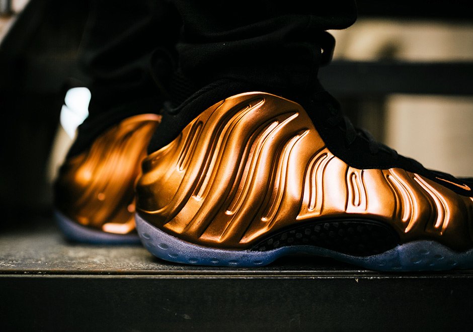 【国内 2024年 12/4 復刻】ナイキ エア フォームポジット ワン “ブラック/メタリックカッパー” (NIKE AIR FOAMPOSITE ONE “Black/Metallic Copper”) [FZ9902-001]