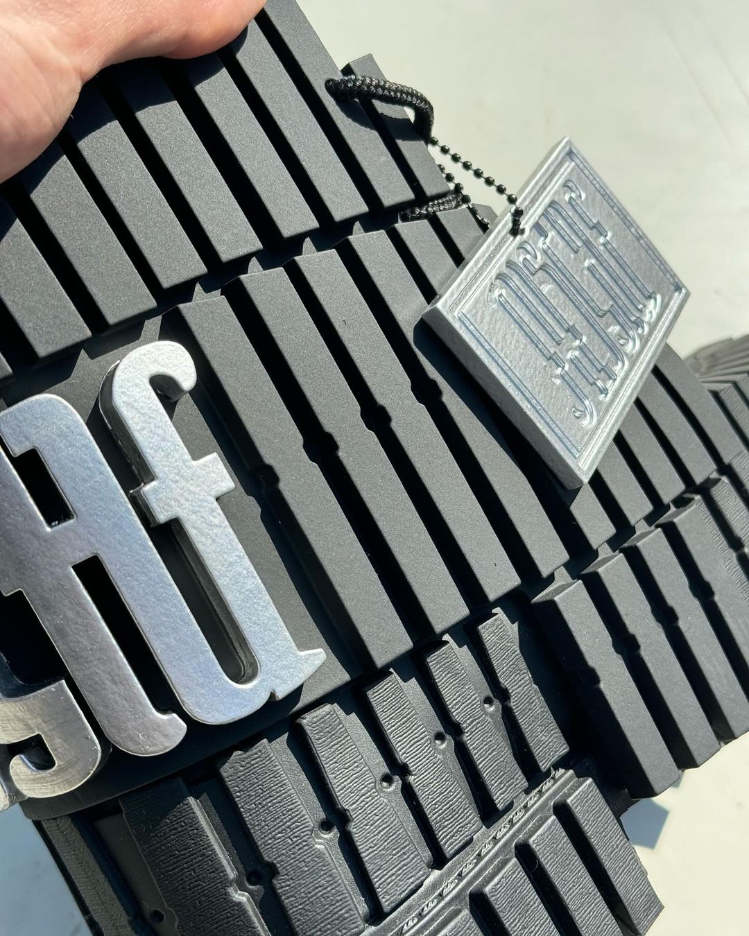 【2024年 12/4 発売予定】MSCHF “2X4 BRUTAL BOOT” “Black” (ミスチーフ ブルータル ブーツ “ブラック”)