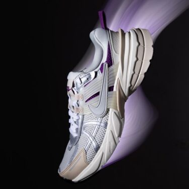 【2024年 4/1 発売予定】NIKE WMNS V2K PREMIUM “Lightborn/Biotech” (ナイキ ウィメンズ ヴィツーケー プレミアム “ライトボーン/サンドドリフト/バイオテック”) [HF4305-072]