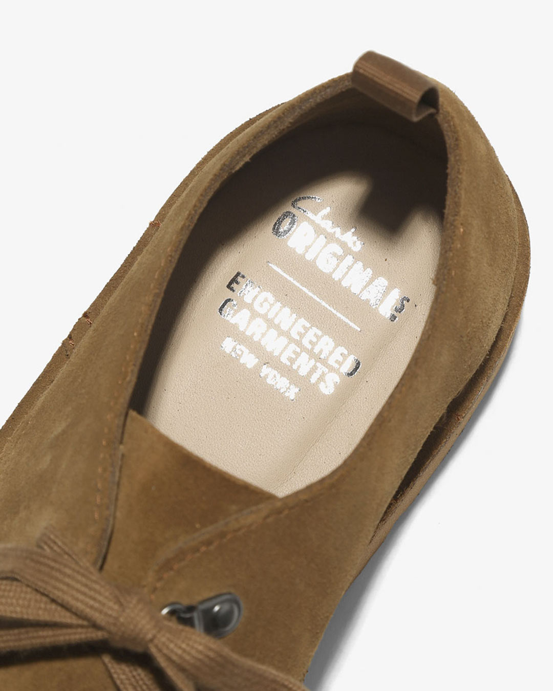 ENGINEERED GARMENTS x Clarks “DESERT KHAN”が2024年 3/15 発売 (エンジニアド ガーメンツ クラークス)